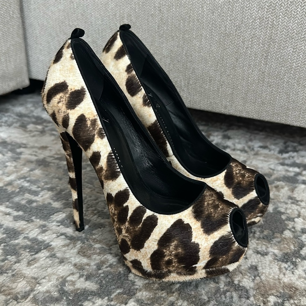 Giuseppe Zanotti animal print platform shoes 37.5